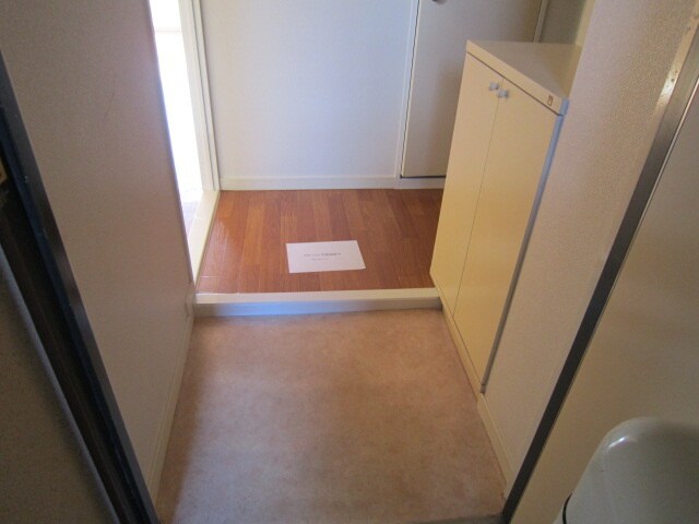 物件内観写真14　(玄関)