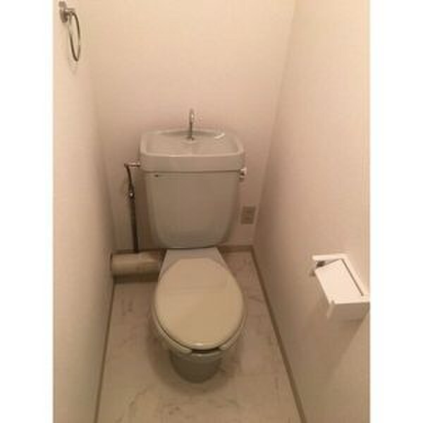 物件内観写真14　(トイレ)