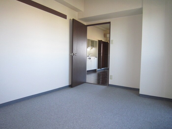 物件内観写真18　(居室)