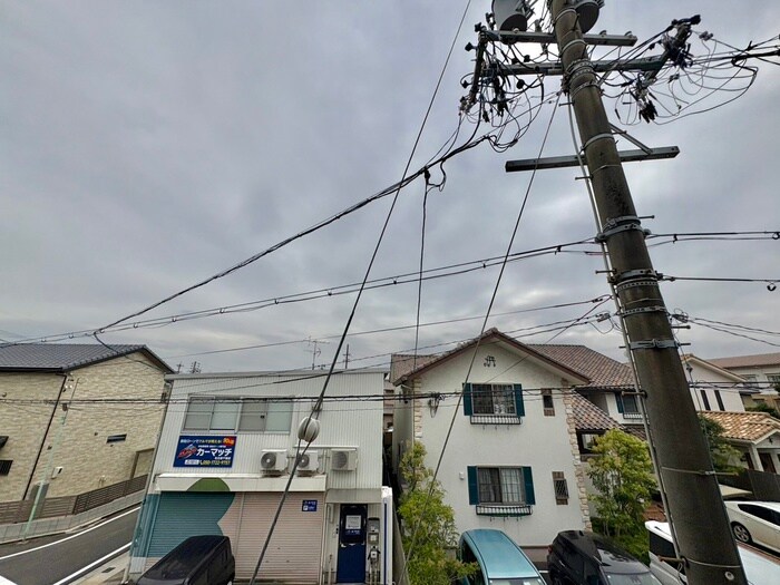 物件内観写真15　(室内からの展望)