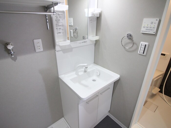 物件内観写真11　(洗面)