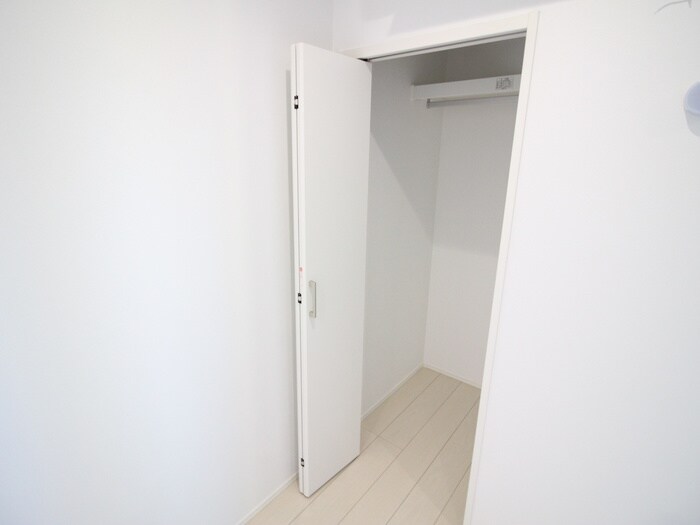 物件内観写真12　(収納)