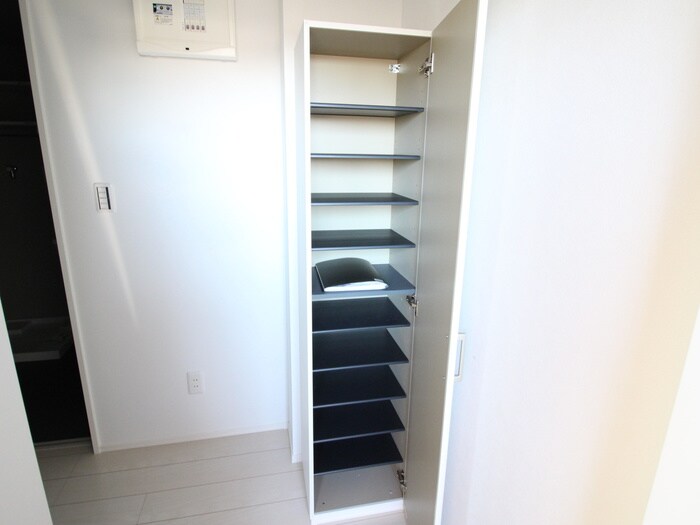 物件内観写真17　(靴箱)