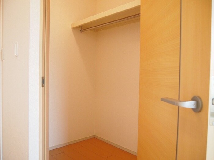 物件内観写真9　(収納)