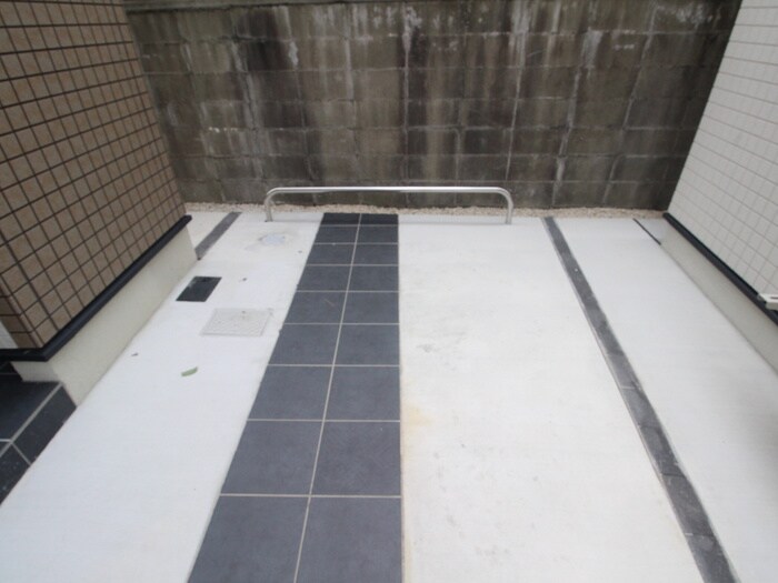 物件外観写真2　(その他)