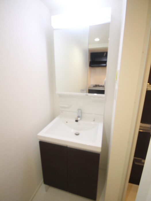 物件内観写真11　(洗面)