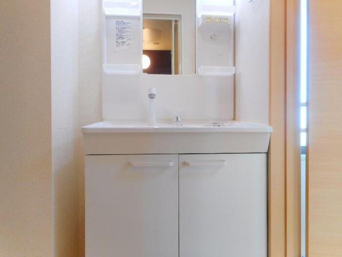 物件内観写真7　(洗面)