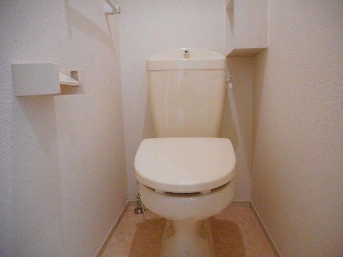 物件内観写真8　(トイレ)