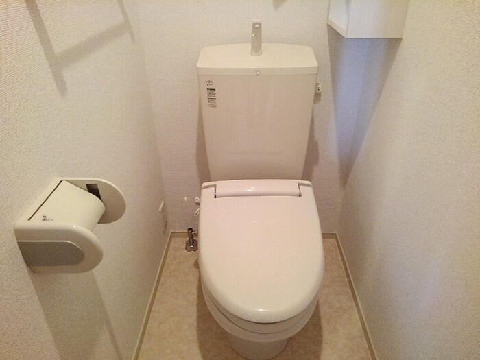 物件内観写真8　(トイレ)