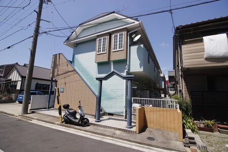 Ｆｏｕｒ　ｇｒｅｅｎ外観写真