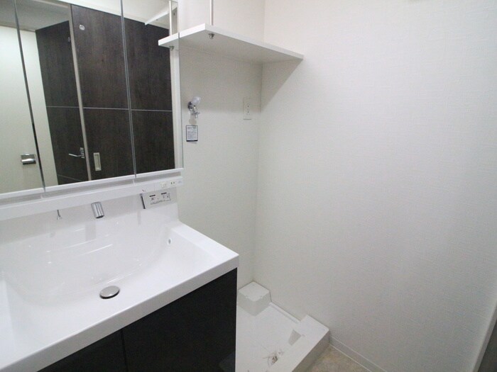 物件内観写真10　(洗濯機置場)