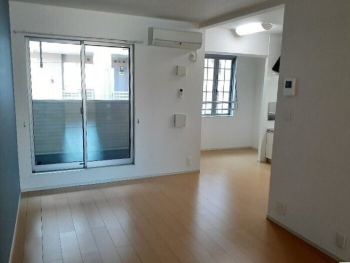 物件内観写真4　(居室)