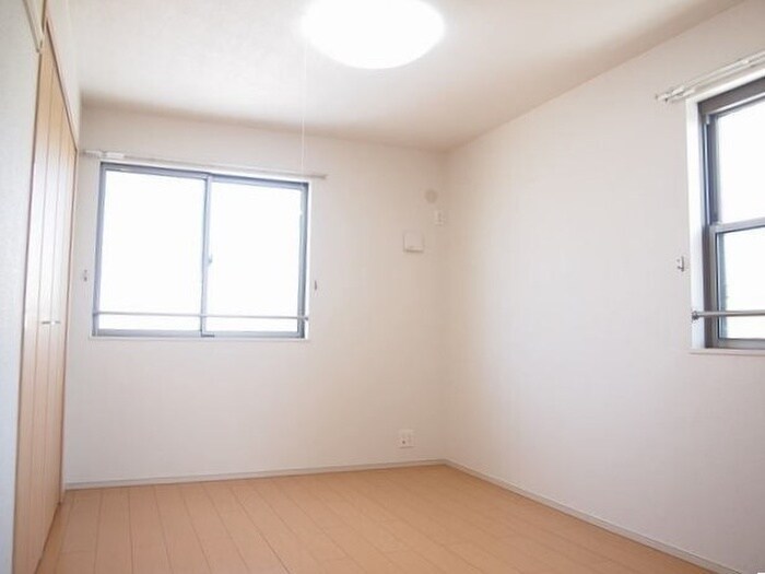 物件内観写真13　(居室)