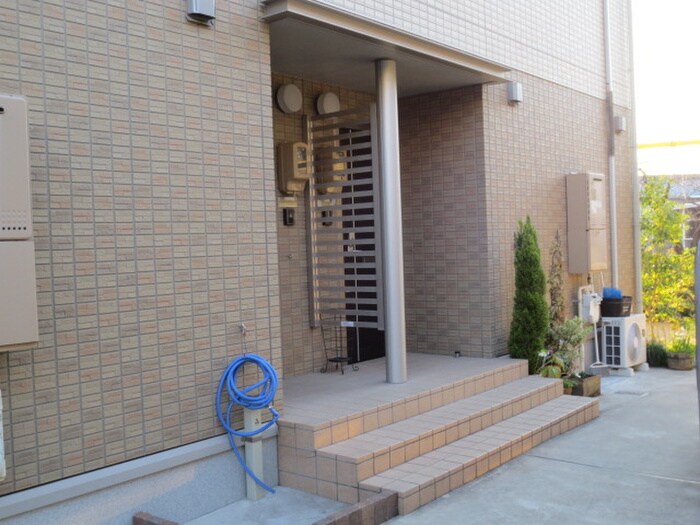 物件外観写真4　(建物設備)