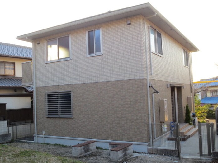 物件外観写真5　(外観写真)