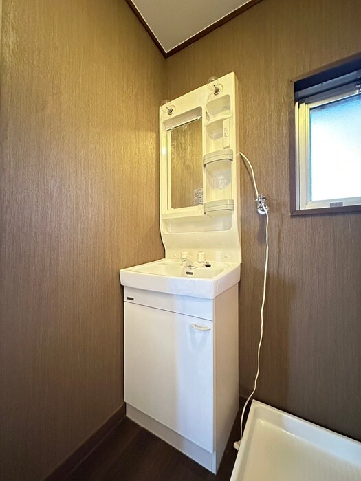 物件内観写真13　(洗面)