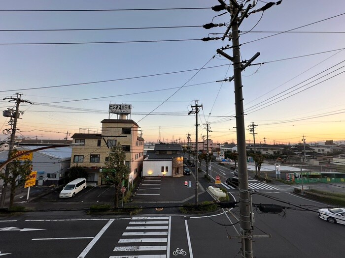 物件内観写真16　(室内からの展望)