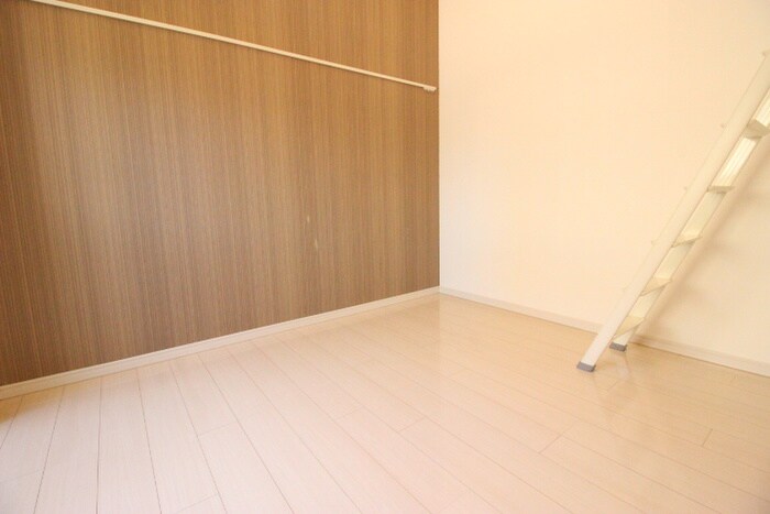 物件内観写真5　(居室)