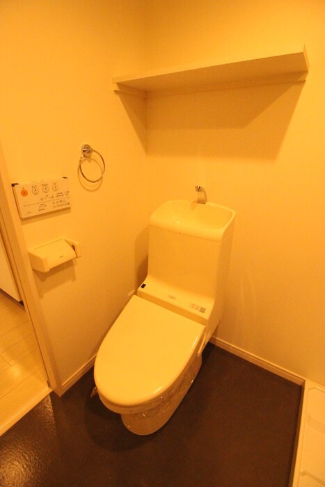 物件内観写真12　(トイレ)