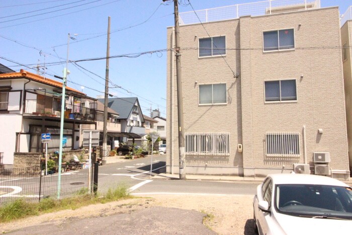 物件内観写真15　(室内からの展望)