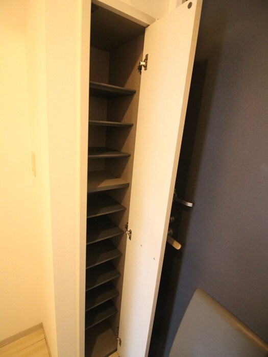 物件内観写真17　(靴箱)