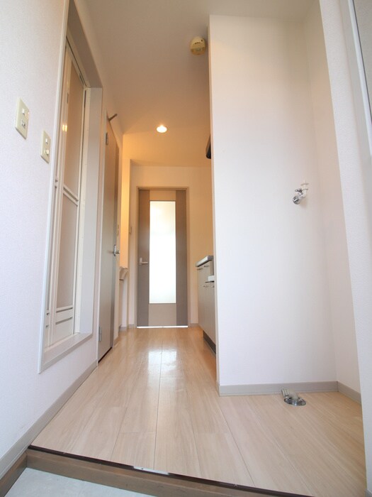 物件内観写真19　(廊下)