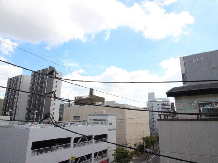 物件内観写真22　(室内からの展望)