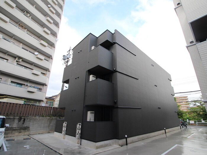 物件外観写真2　(外観写真)