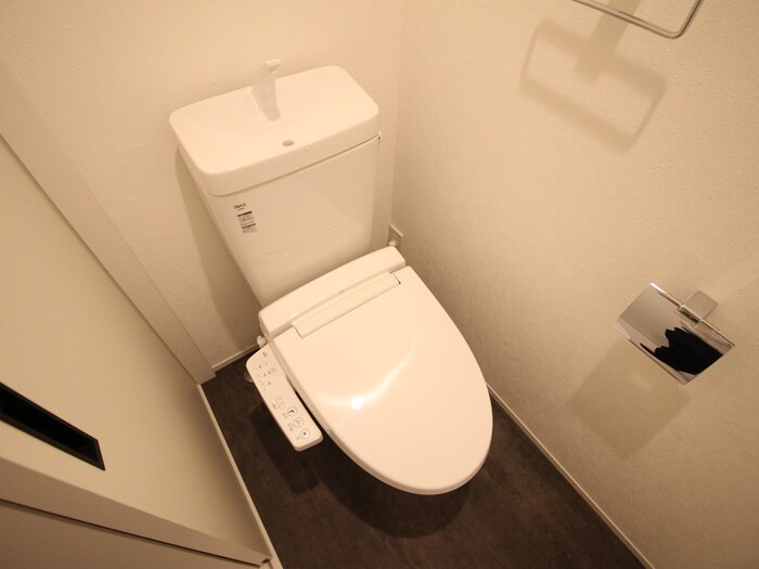 物件内観写真16　(トイレ)