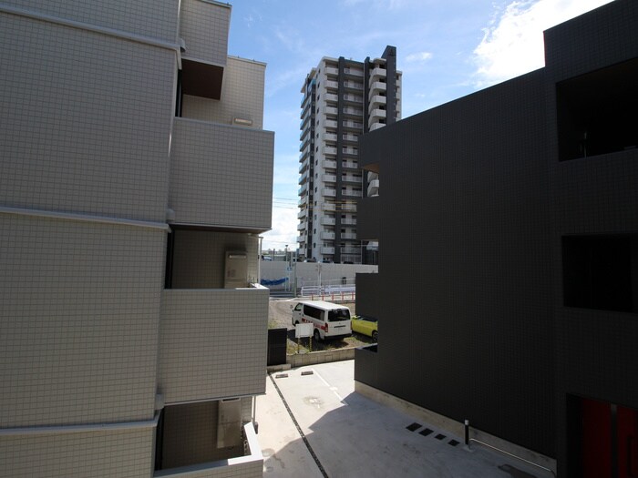 物件内観写真19　(室内からの展望)