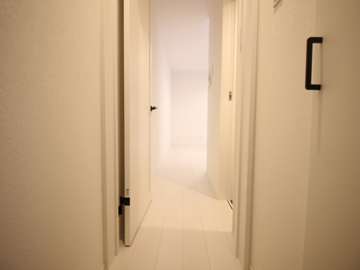 物件内観写真20　(廊下)