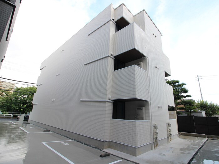 物件外観写真1　(外観写真)