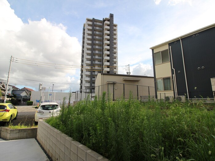 物件内観写真19　(室内からの展望)