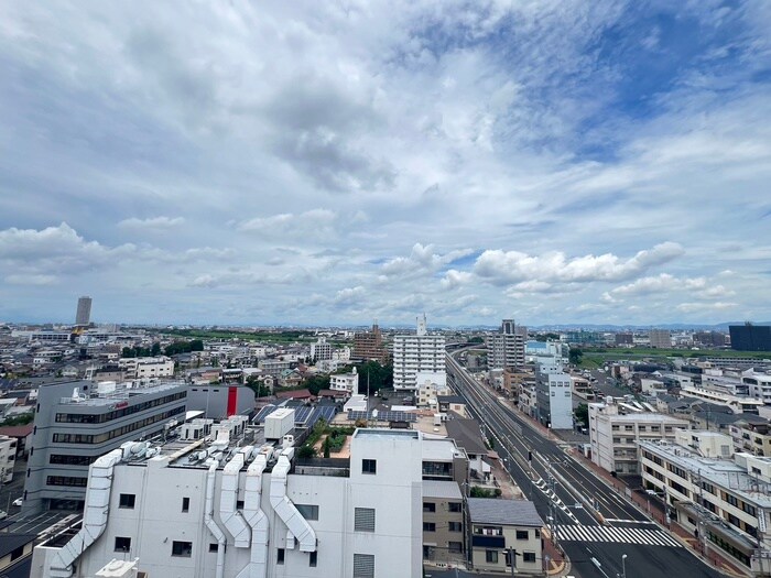 物件内観写真16　(室内からの展望)