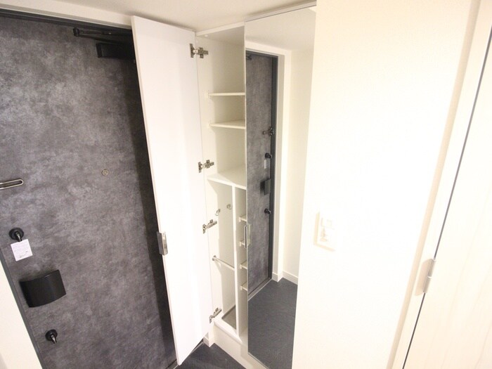 物件内観写真15　(靴箱)