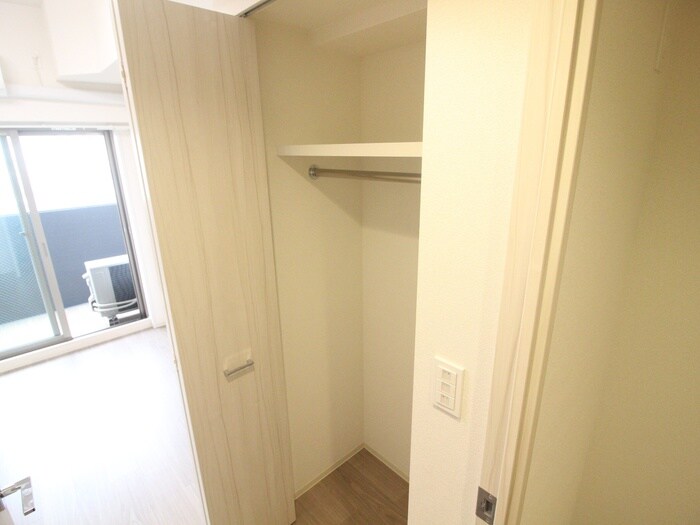 物件内観写真16　(収納)