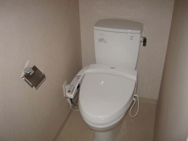 物件内観写真9　(トイレ)