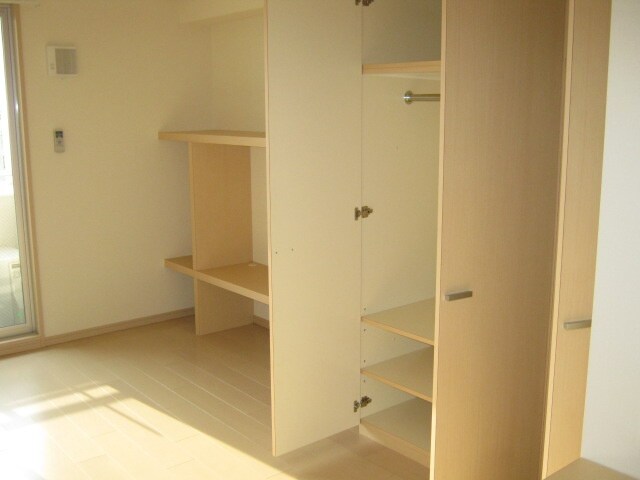 物件内観写真13　(収納)