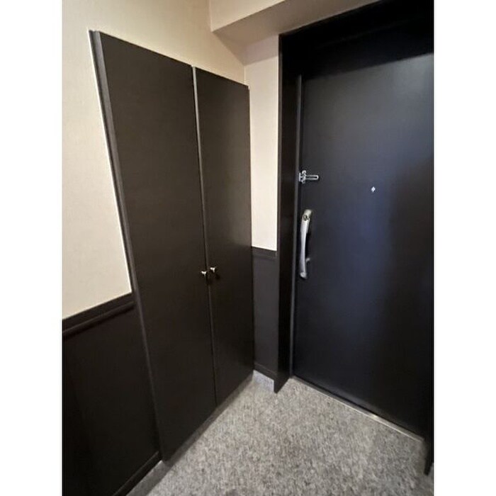 物件内観写真7　(玄関)