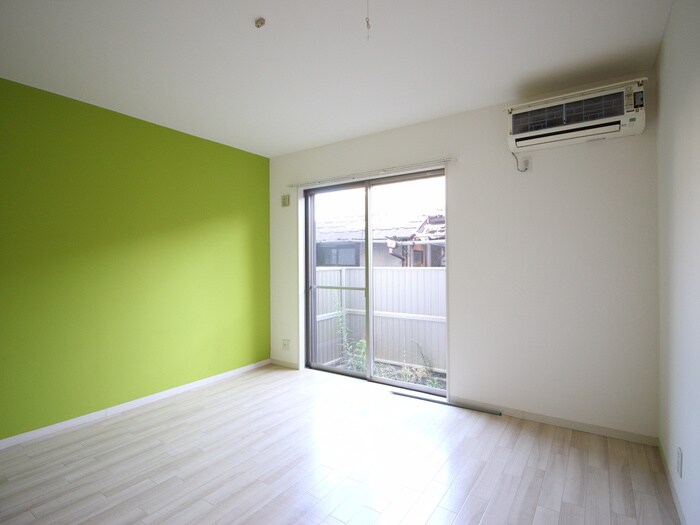 物件内観写真8　(居室)