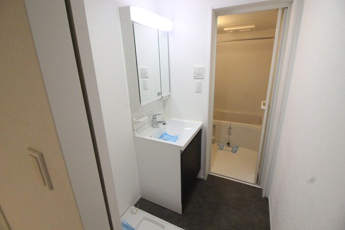 物件内観写真12　(洗面)