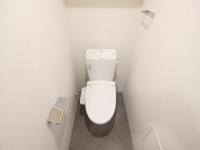 物件内観写真11　(トイレ)