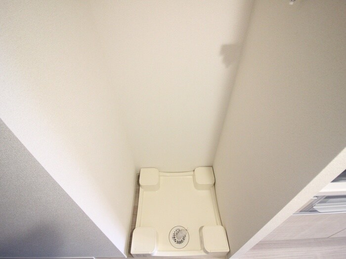 物件内観写真13　(洗濯機置場)