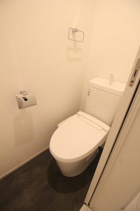 物件内観写真9　(トイレ)