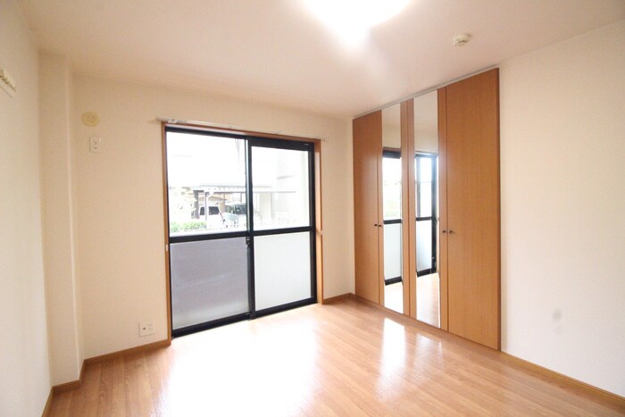 物件内観写真7　(居室)