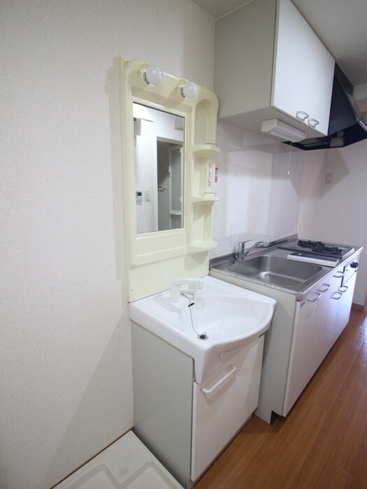 物件内観写真12　(洗面)