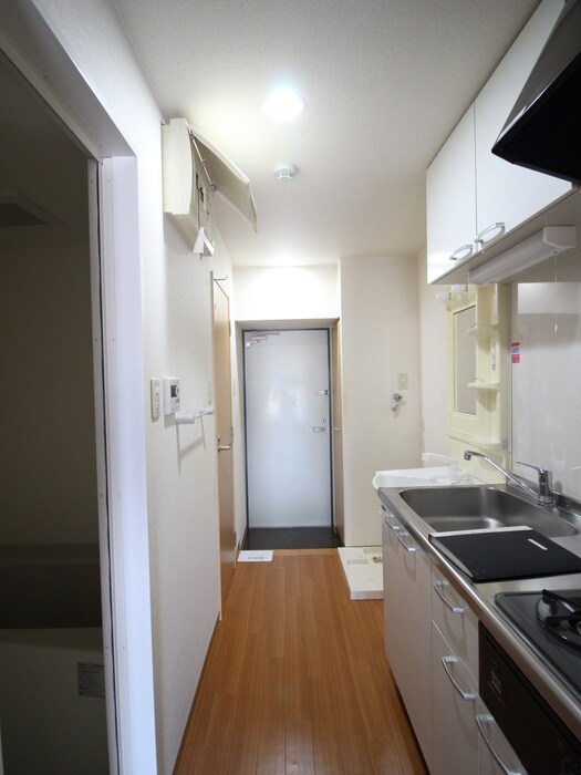 物件内観写真18　(廊下)