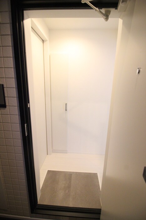 物件内観写真7　(玄関)