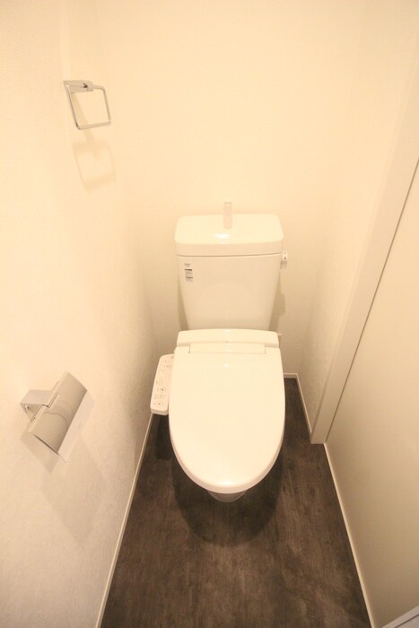 物件内観写真9　(トイレ)