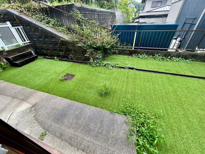 物件内観写真22　(室内からの展望)